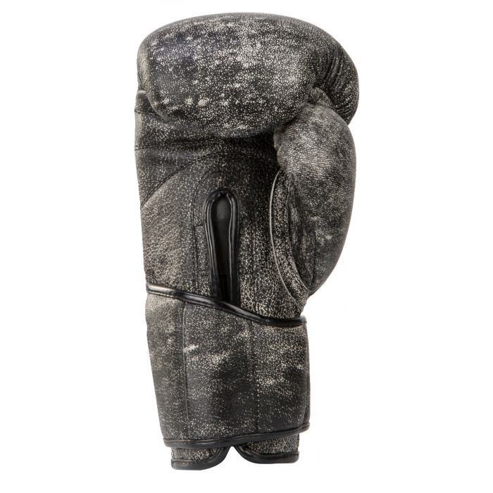 Title Distressed Glory Training Gloves