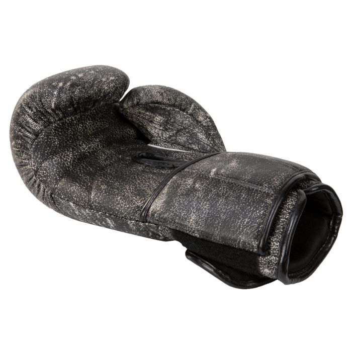 Title Distressed Glory Training Gloves